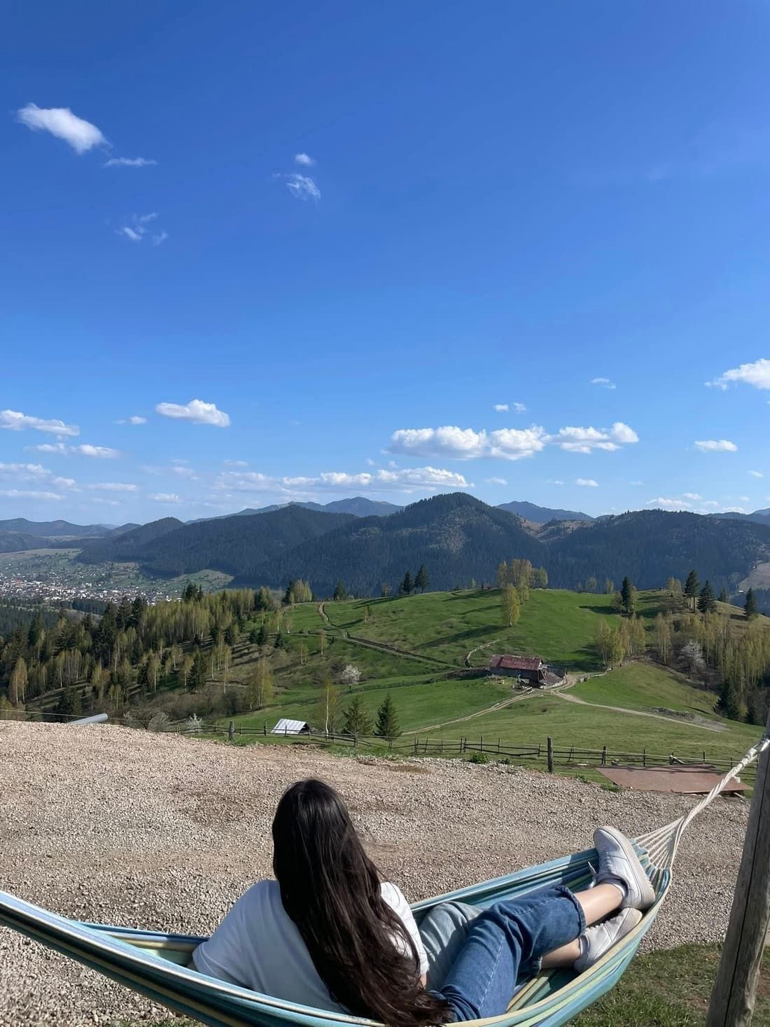 The garden hammock, with a view of the mountains